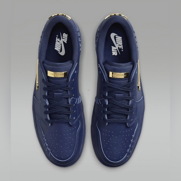 Air Jordan 1 Low Method Of Make Sneaker Size 8W - Picture 6 of 8